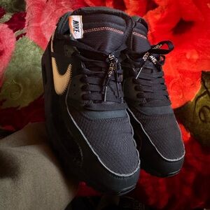 Little rip and a little bit clean up .